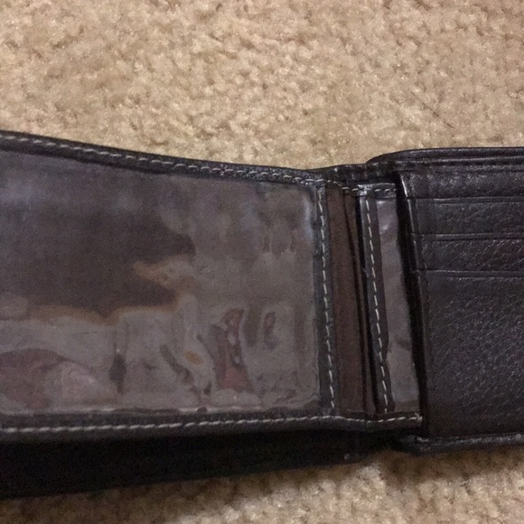 Roots Canada Mens leather wallet - Picture 6 of 8